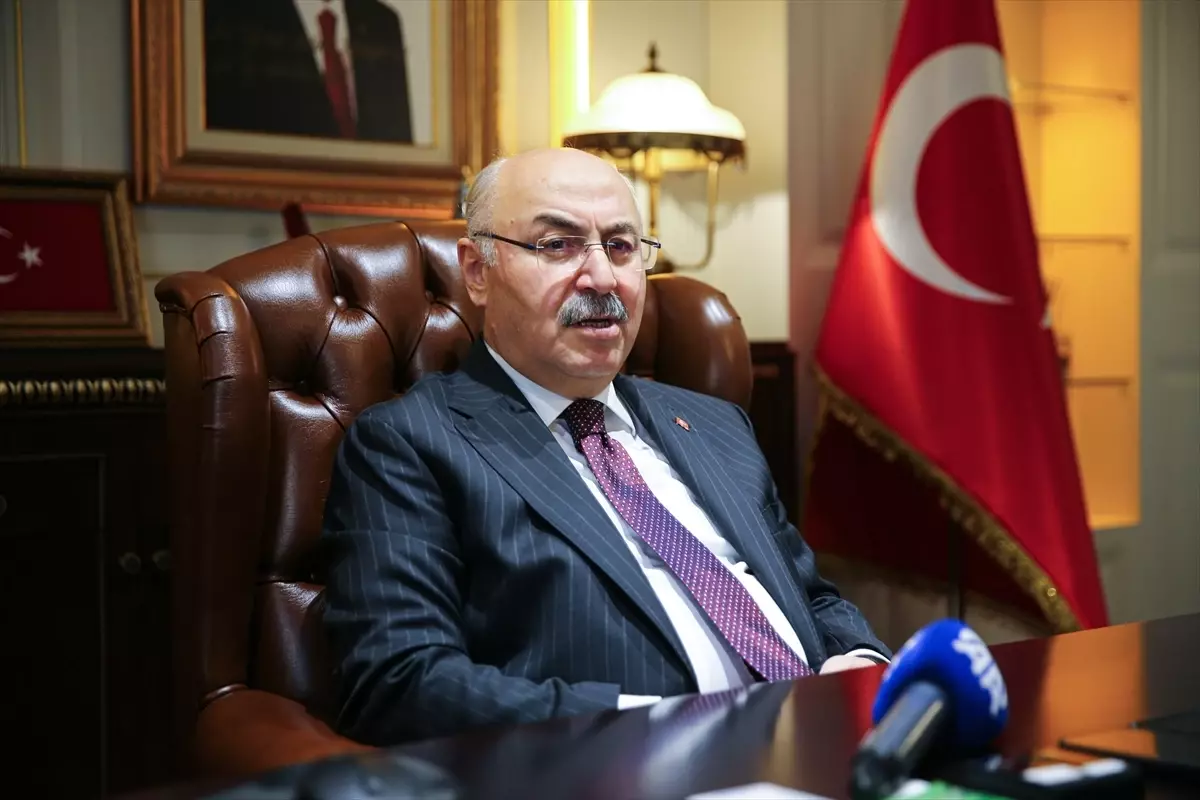 Vali Yavuz Selim Köşger, AA'nın "Yılın Kareleri" oylamasına katıldı