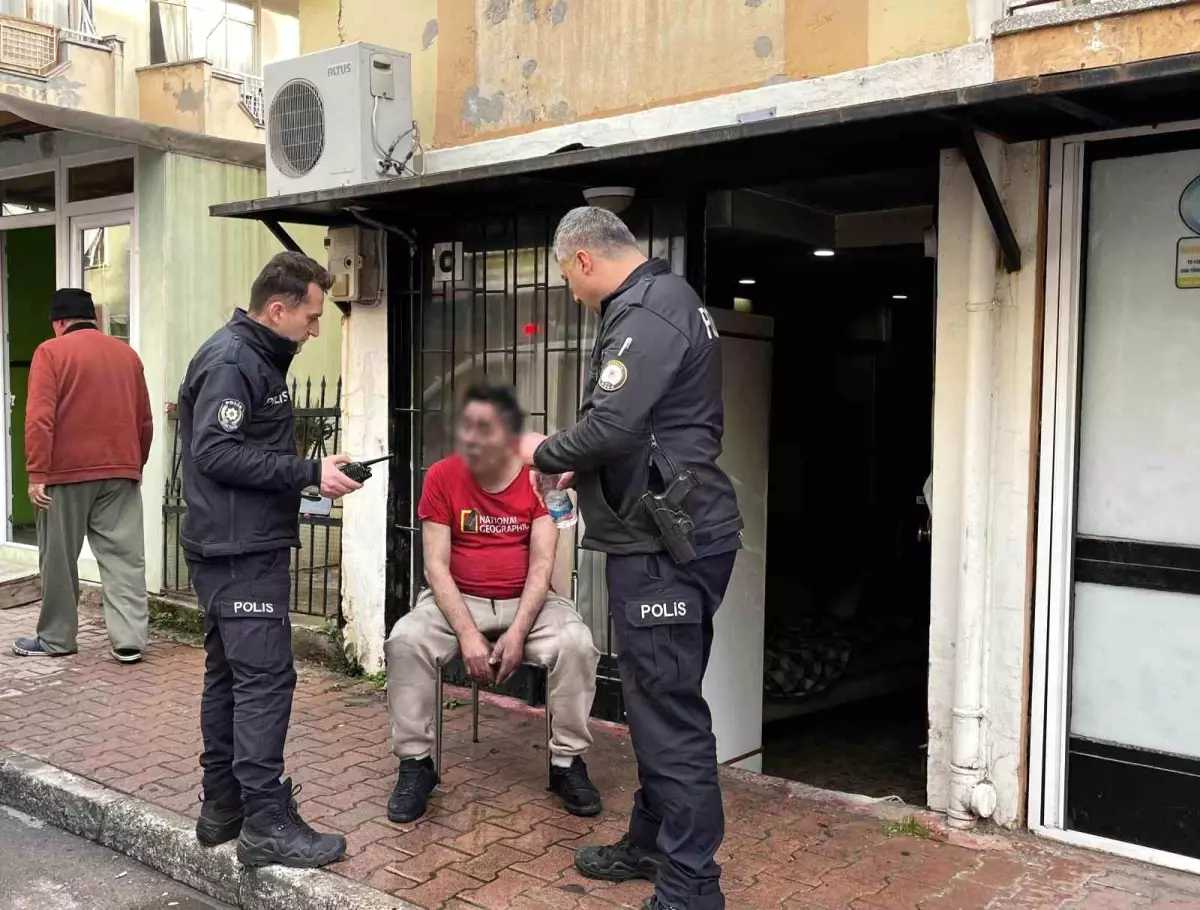 Yangına uykuda yakalanıp dumandan etkilendi, tedaviye güçlükle ikna edildi