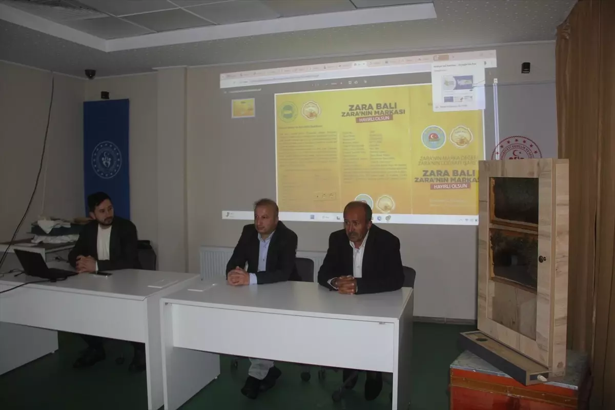 Zara'da arıcılık kursu düzenlendi