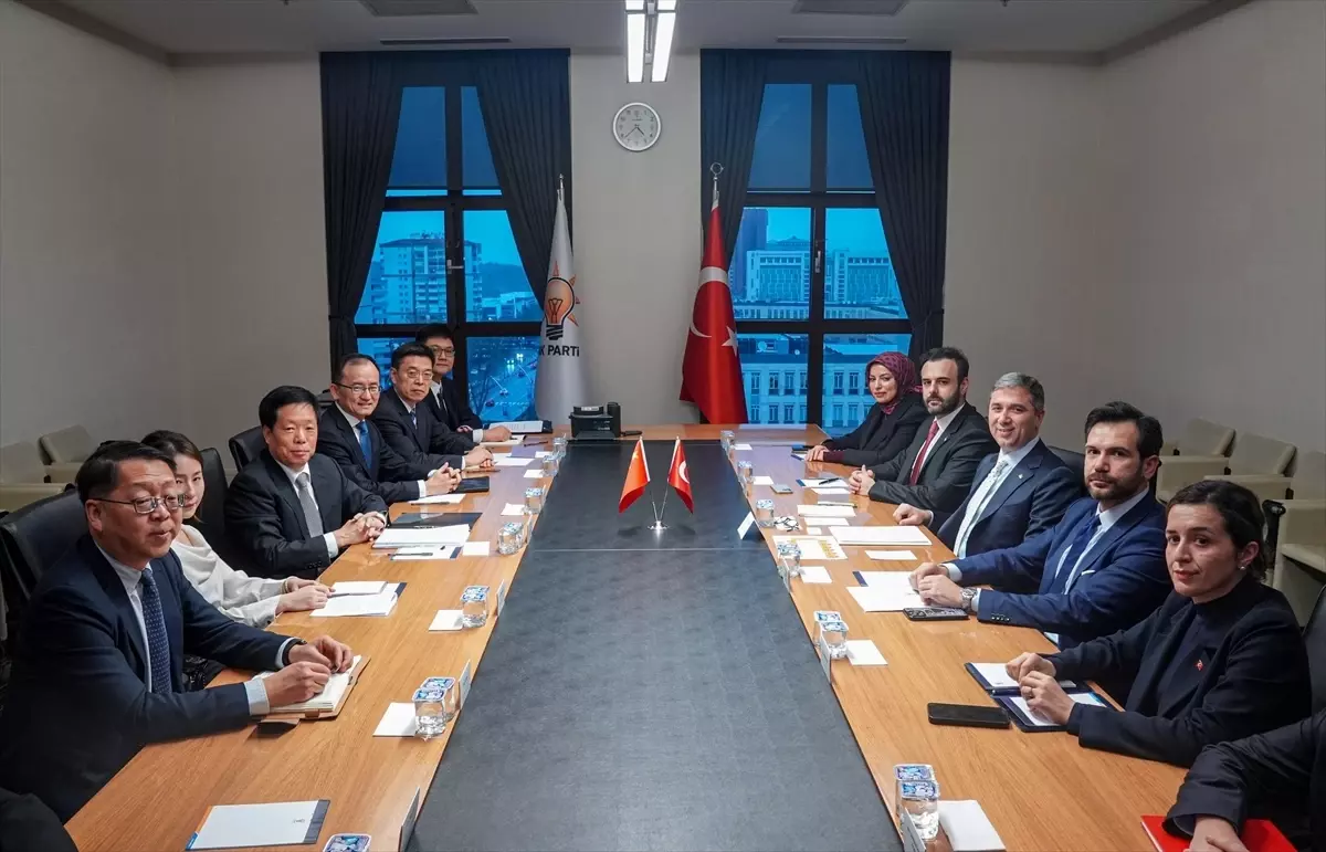 AK Parti Genel Başkan Yardımcısı Sırakaya, Çin Komünist Partisi heyetini kabul etti