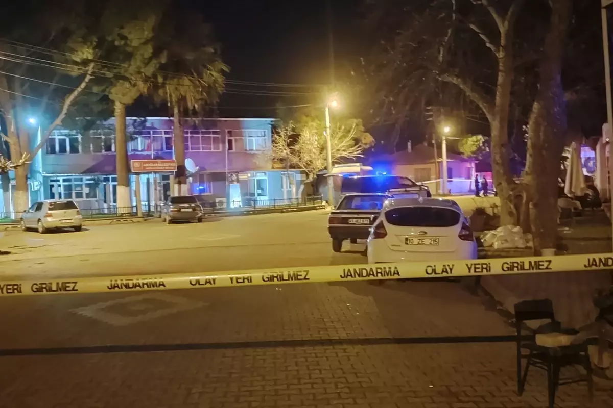 Alkol alan 3 arkadaş birbirlerine av tüfekleriyle ateş açtı: 1 ölü, 2 yaralı