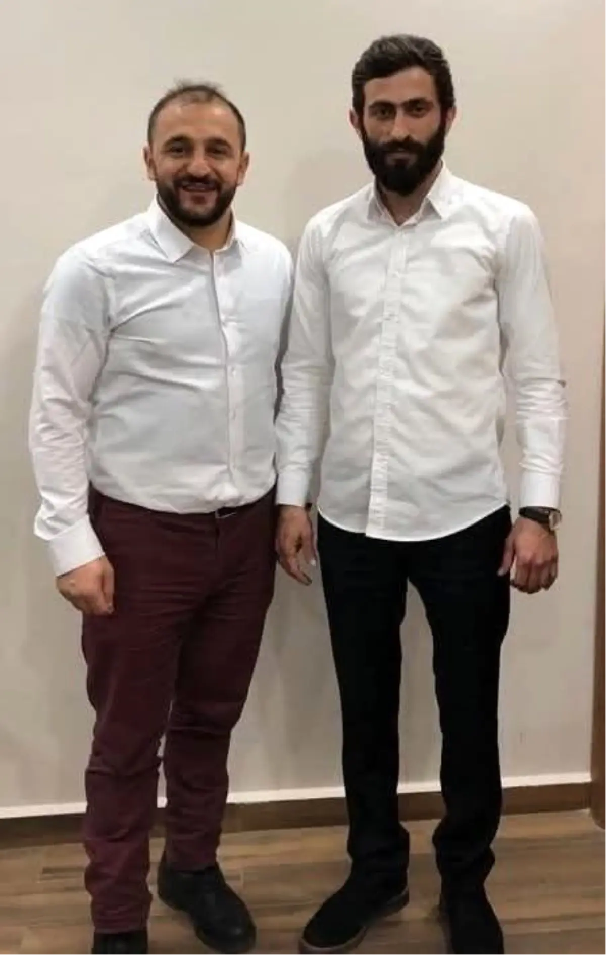 Arkadaşını bıçaklayarak öldüren zanlının kooperatif başkanı olduğu ve 2 ay önce açık cezaevinden kaçtığı o...