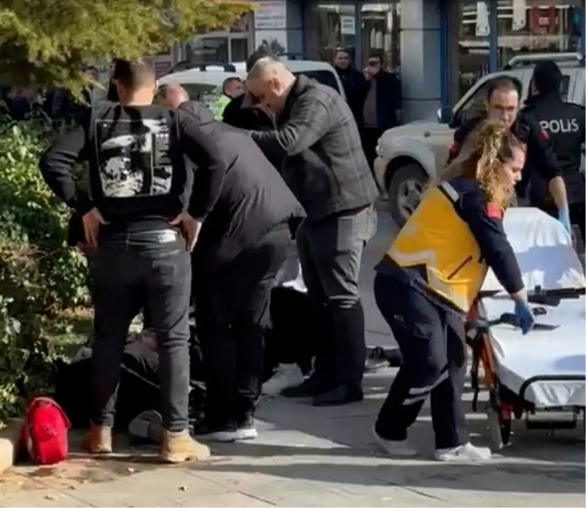 Baba ile 3 oğlunun tabanca ile vurulduğu olayın nedeni 14 bin liralık borç çıktı