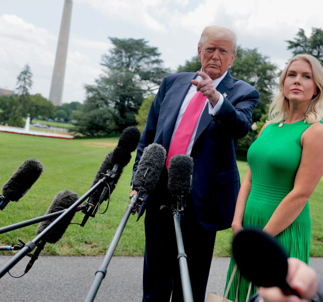 beyaz saray tarihinin en genc basin sozcusu 19437507 8035 m