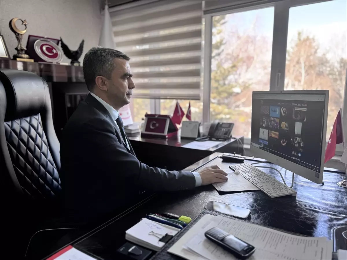 Erzurum Tarım ve Orman Müdürü Kenger, AA'nın "Yılın Kareleri" oylamasına katıldı