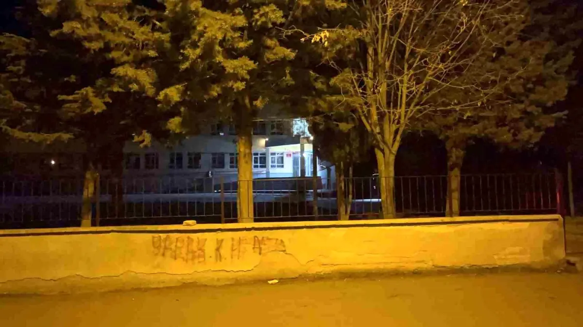 Eskişehir'de babayı darbedip oğlunu bıçaklayan 3 şahıs tutuklandı