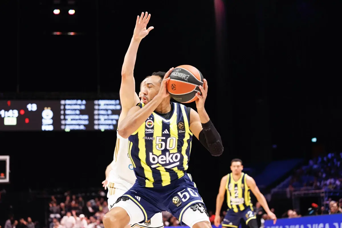 Fenerbahçe Beko: 92-81