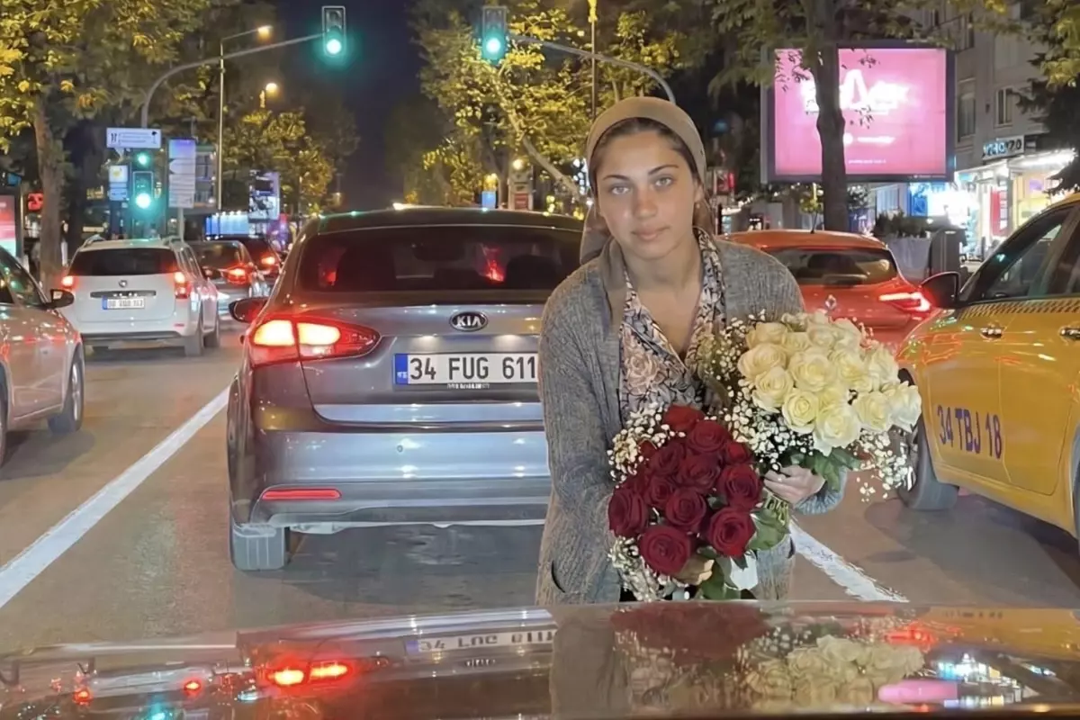 Herkes çiçek satan bu kızı konuşuyor