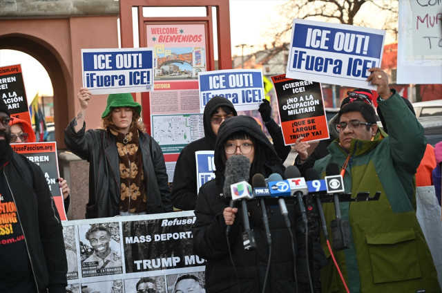 ice polisleri abd li kadini oldurdu protestolar 19437950 8243 m