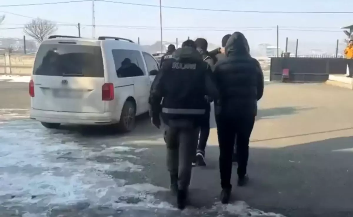 Iğdır polisi suçlulara göz açtırmıyor