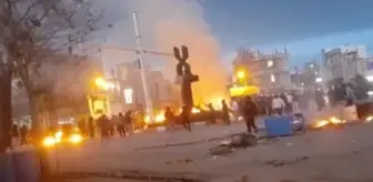 İran'daki gösterilerde çıkan olaylarda bir polis memurunun öldürüldüğü açıklandı