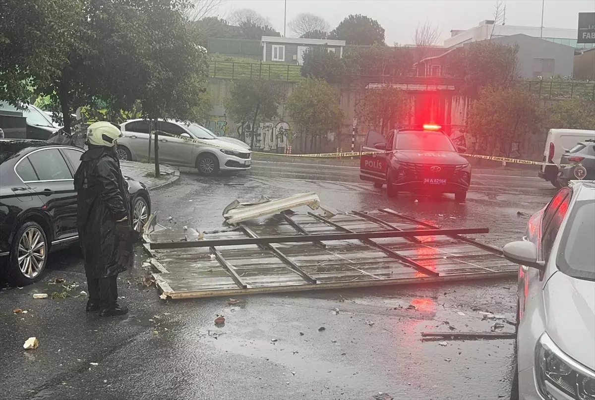 İstanbul'daki fırtınanın etkisi sürüyor