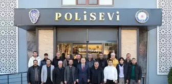 Kilis Valisi Tahir Şahin, gazetecilerle bir araya geldi