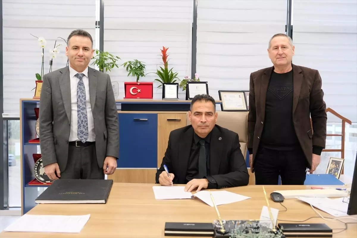 Kırklareli'nde adliye lojmanı tapu teslim töreni yapıldı