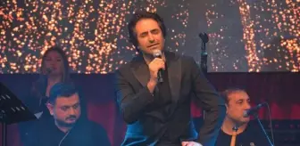 Mahsun Kırmızıgül İstanbul'da hayranlarıyla buluşuyor