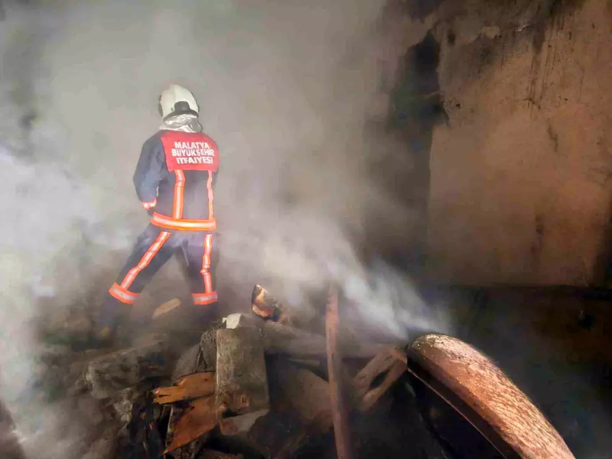 Malatya'da ev yangını