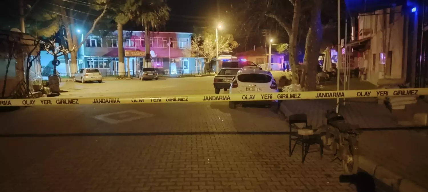 Manisa'da alkol masasındaki tartışma silahlı kavgaya dönüştü: 1 ölü, 2 yaralı