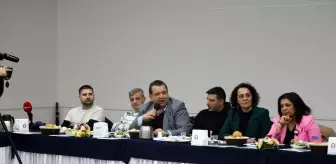 Menteşe Belediye Başkanı Aras gazetecilerle bir araya geldi