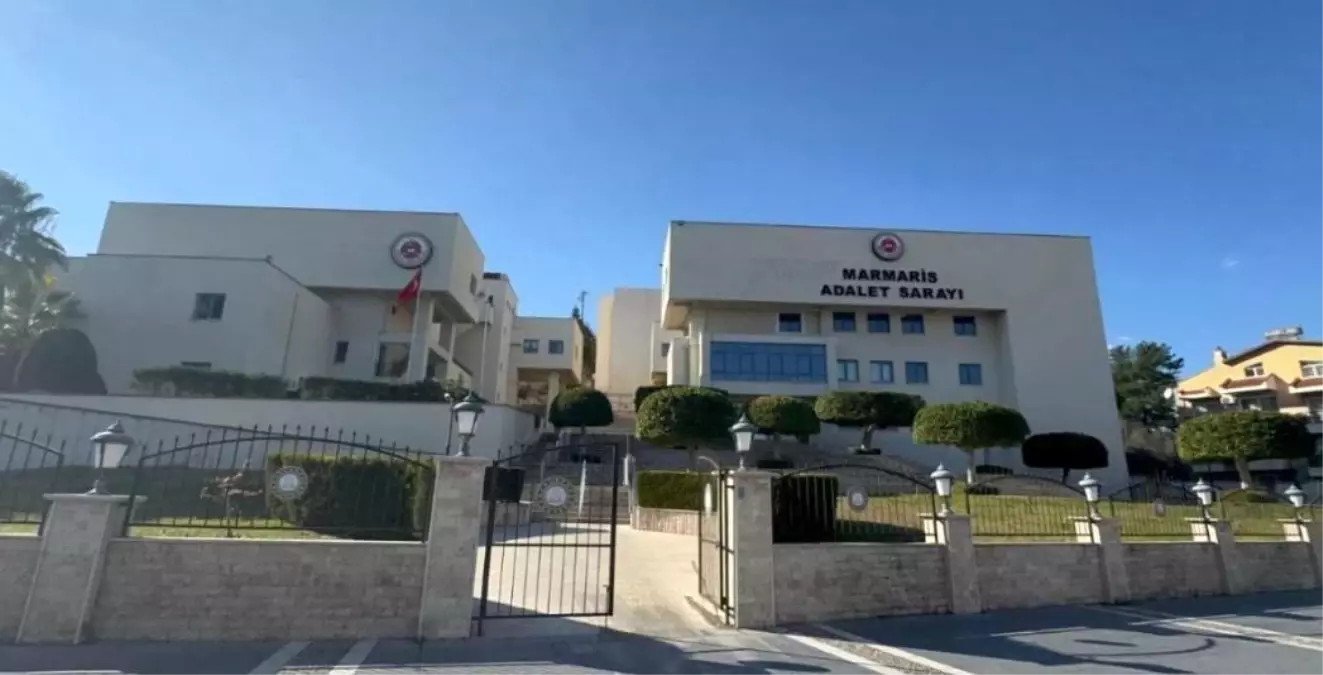 Motosiklete çarparak iki kişiyi yaralayan otomobil sürücüsü tutuklandı