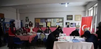 Muş'ta Şehit Yakınları ve Gazilere Yönelik Ebru Kursu Açıldı