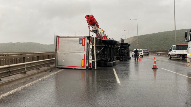 ruzgarin siddetine tonlarca agirliktaki araclar 19440022 2008 m