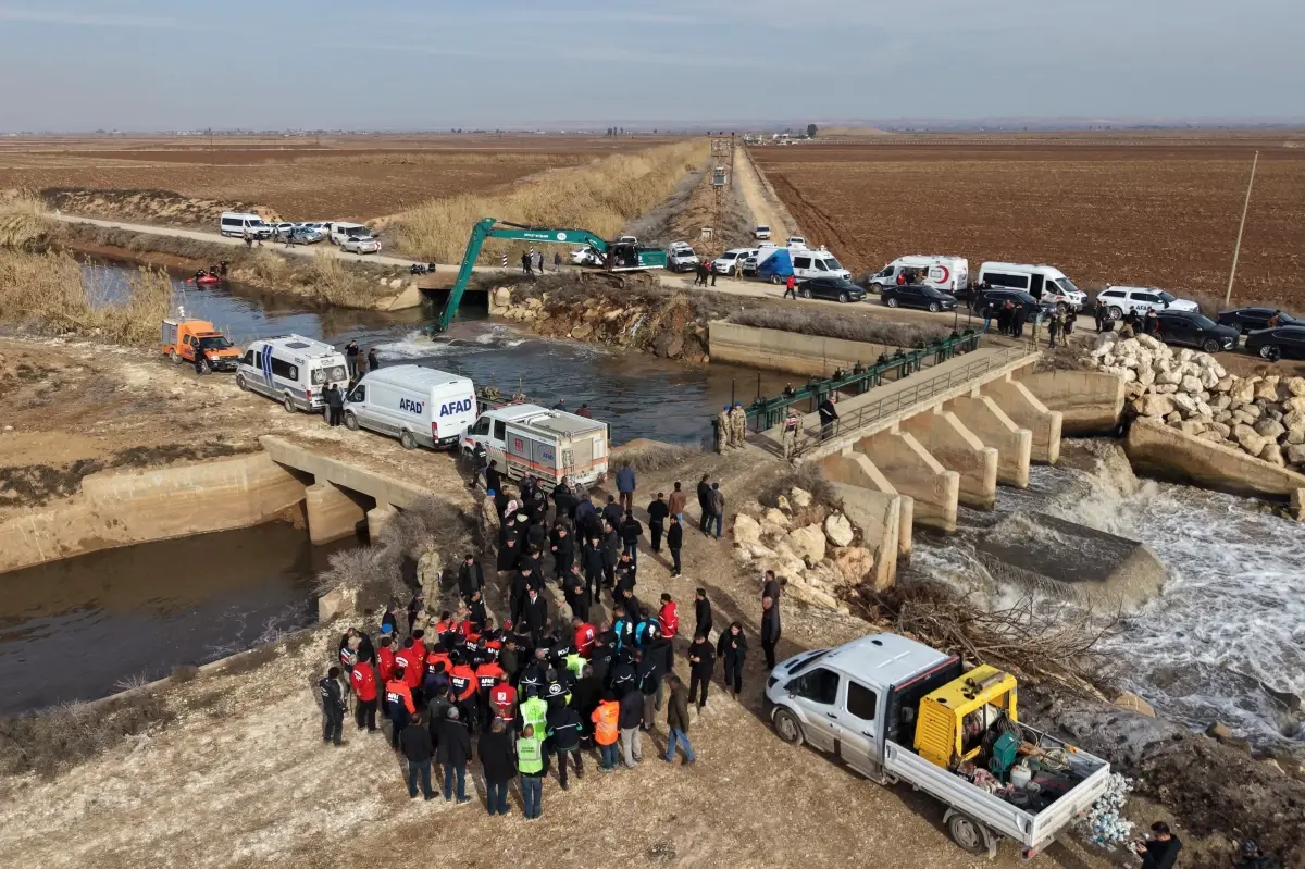 Şanlıurfa'da kanalda kaybolan sürücü, 80 kilometrelik alanda aranıyor