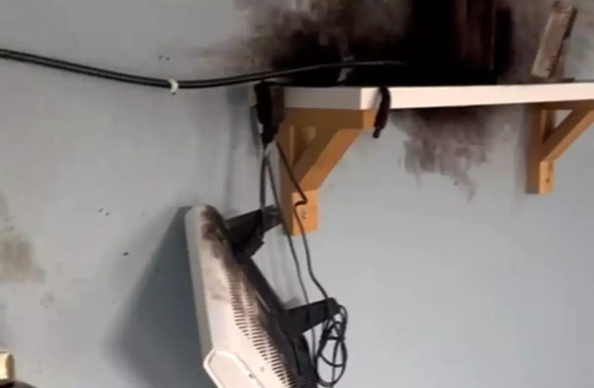 Turgutlu'da bir eve yıldırım düştü