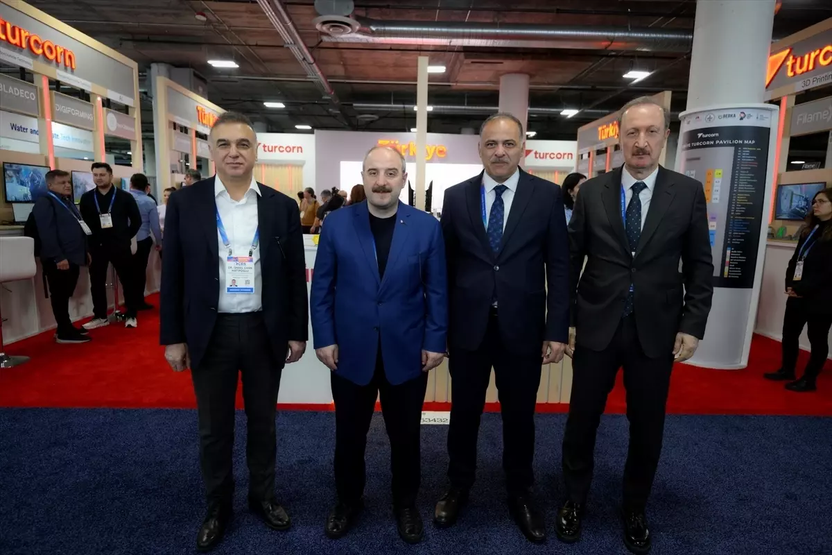 Ulaştırma ve Altyapı Bakan Yardımcısı Sayan, CES 2026'da Türk startupların stantlarını ziyaret etti Açıklaması