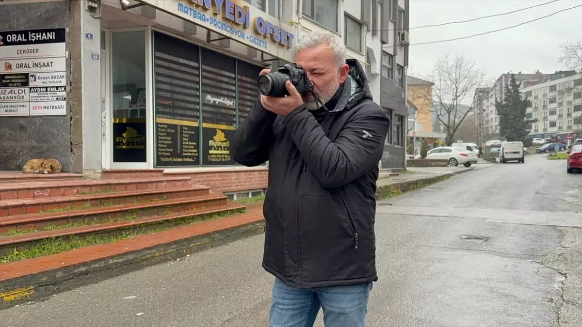 42 yıllık gazeteci birikimini aktardığı oğluyla mesleğini sürdürüyor