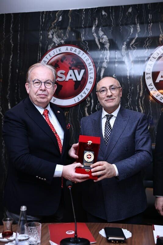 ASAVTALKS'ta küresel gelişmeler ve Türkiye'nin rolü tartışıldı