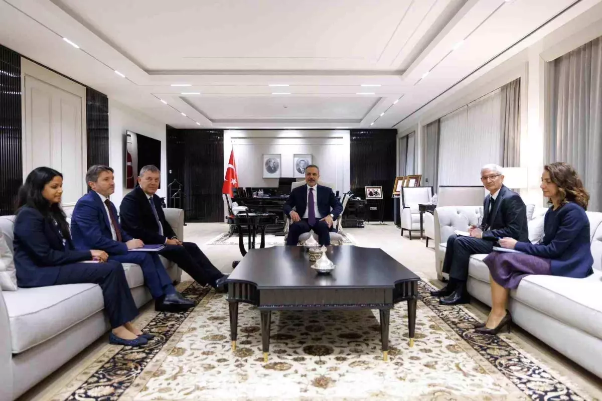 Bakan Fidan, UNRWA Genel Komiseri Lazzarini'yi kabul etti