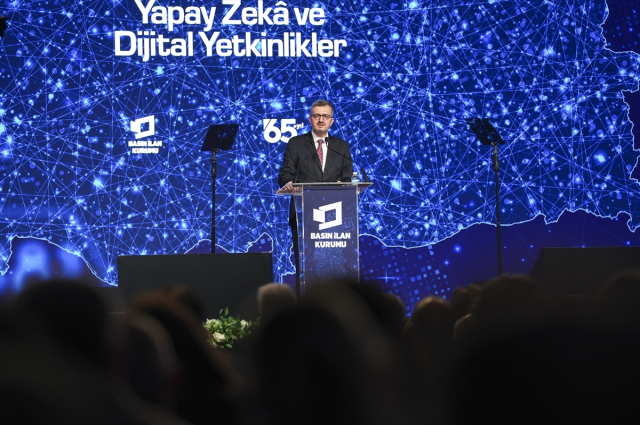 Basın İlan Kurumu'ndan dijital dönüşüm paneli: Yapay zeka gazeteciliği nereye götürüyor?