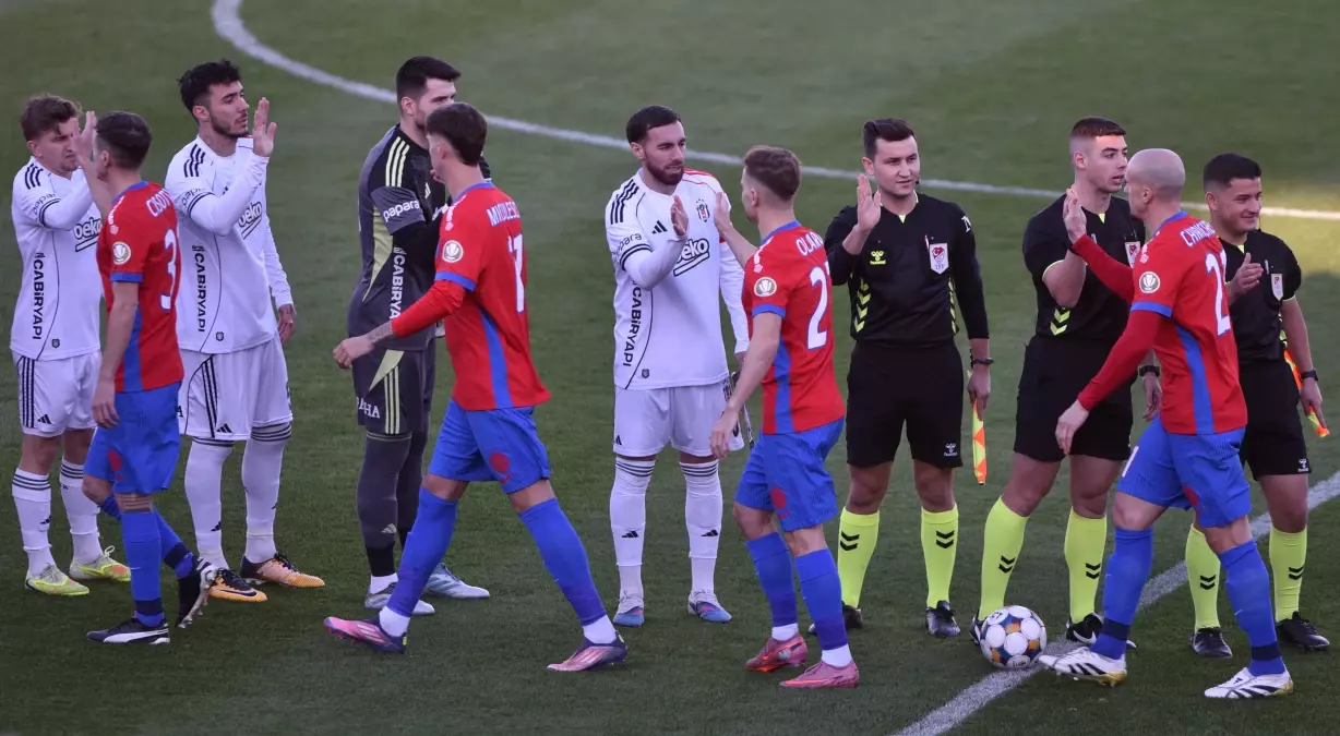 Beşiktaş hazırlık maçını 2-1 kazandı