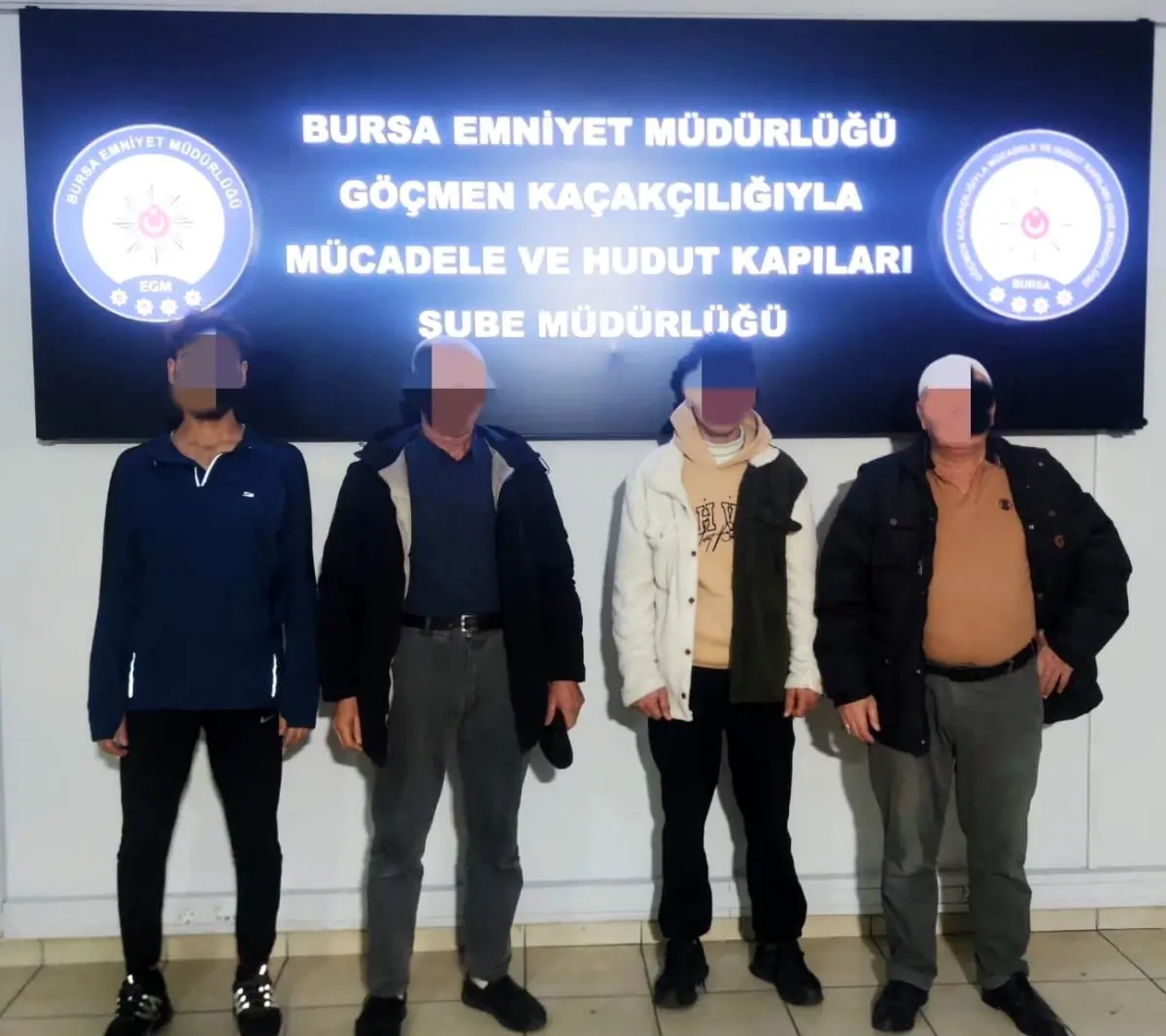 Bursa'da 13 düzensiz göçmen ve 4 organizatör yakalandı