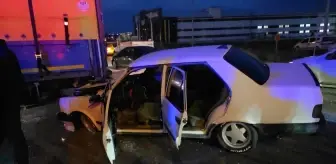 Bursa'da otomobilin tıra çarptığı kazada 1 kişi yaralandı