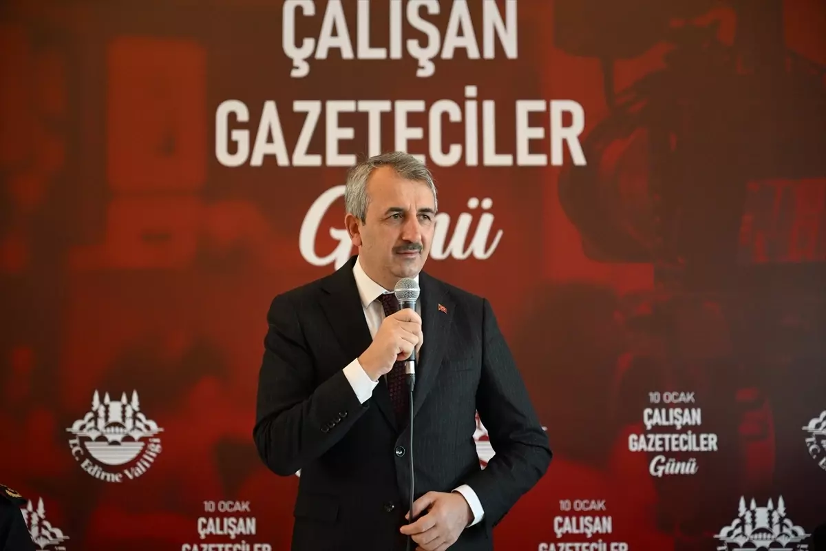 Edirne Valisi Sezer, Meriç Nehri'ndeki debi artışının kent için taşkın riski oluşturmadığını söyledi