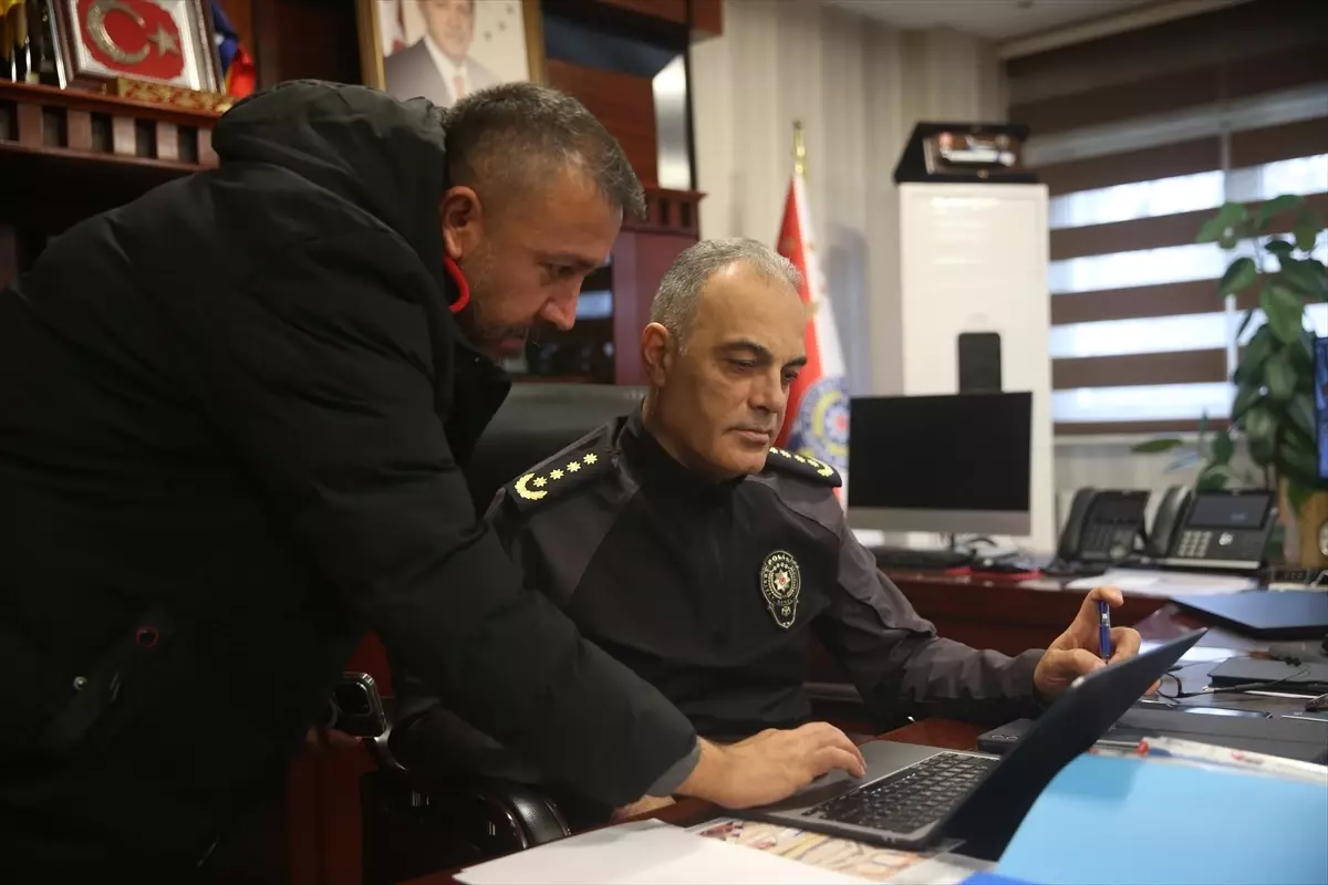 Kastamonu Emniyet Müdürü Taş, AA'nın 'Yılın Kareleri' oylamasına katıldı