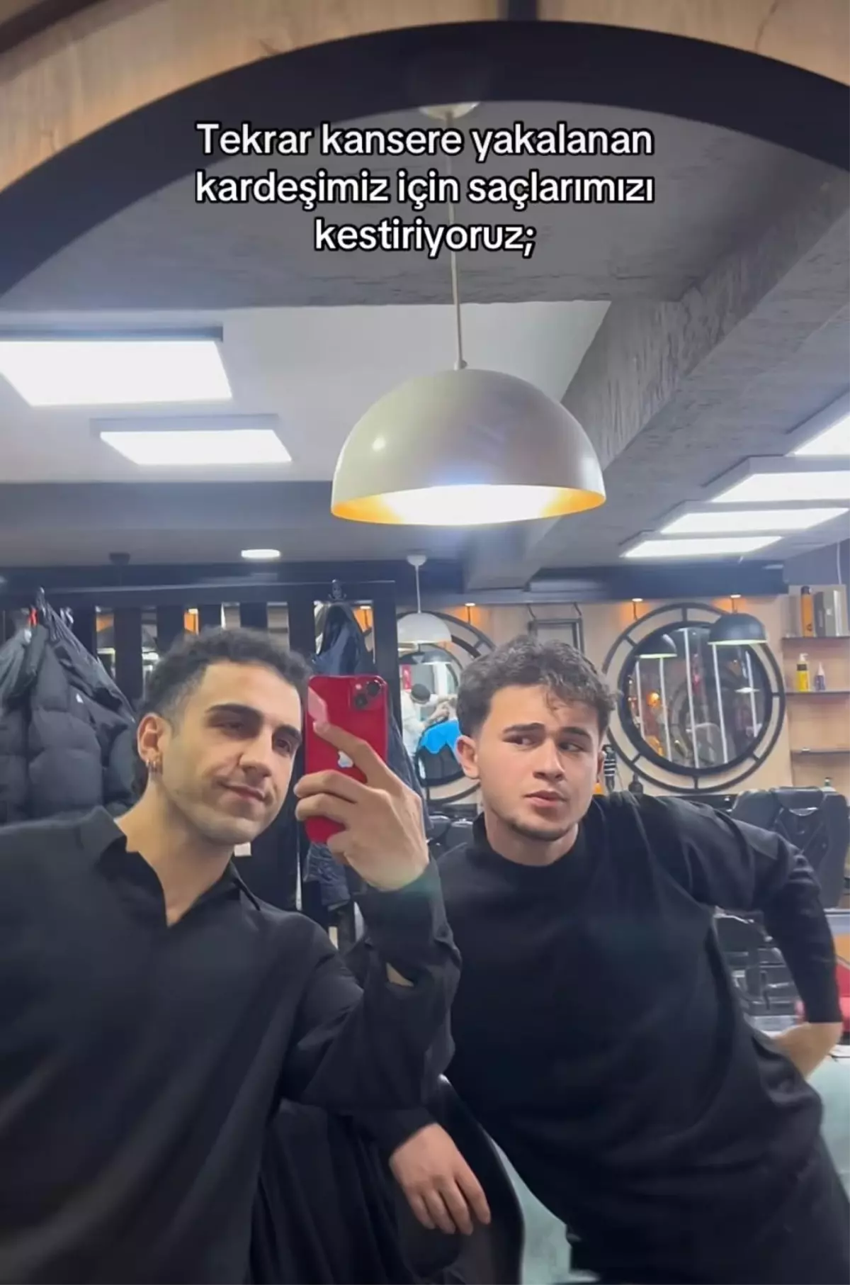 Lösemiyi Yenen Gençlerden Arkadaşına Moral Desteği