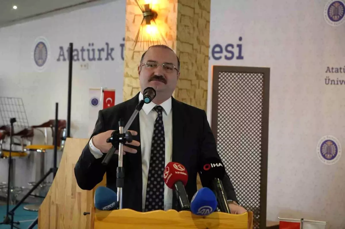 Rektör Hacımüftüoğlu; "Üniversite-basın iş birliğini güçlendirmeyi önemsiyoruz"