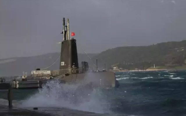 Rüzgar - fırtına nedeniyle İstanbul'da okullar tatil oldu mu? Rüzgar - fırtına nedeniyle İstanbul'da okullar tatil oldu mu?