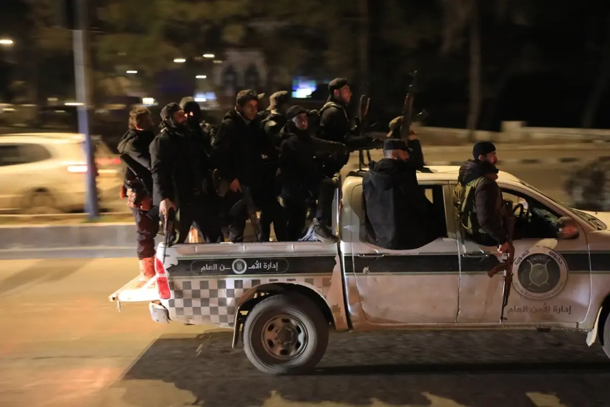 Suriye ordusu YPG'ye süre verdi: Halep'i bir an önce terk edin