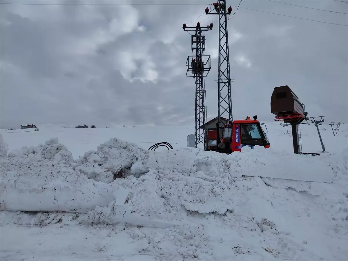 Tokat Başçiftlik Kayak Merkezi kar yağışının ardından sezona hazırlanıyor