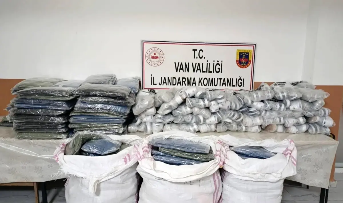 Van'da 4,1 milyon TL değerinde kaçak eşya ele geçirildi