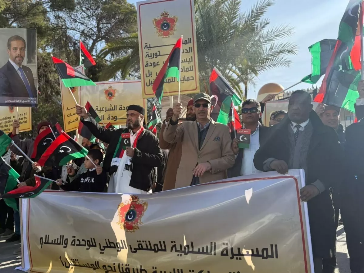 Veliaht Prens Muhammed el-Senussi'nin destekçileri Trablus'ta yürüyüş düzenledi