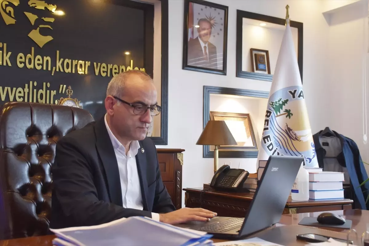 Yakakent Belediye Başkanı Aydoğdu, AA'nın 'Yılın Kareleri' oylamasına katıldı