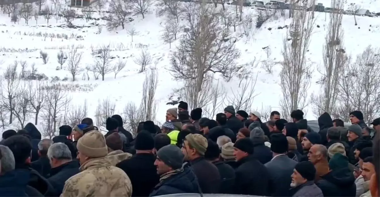 Yalova'da silahlı saldırıda ölen avukat, Kahramanmaraş'ta toprağa verildi