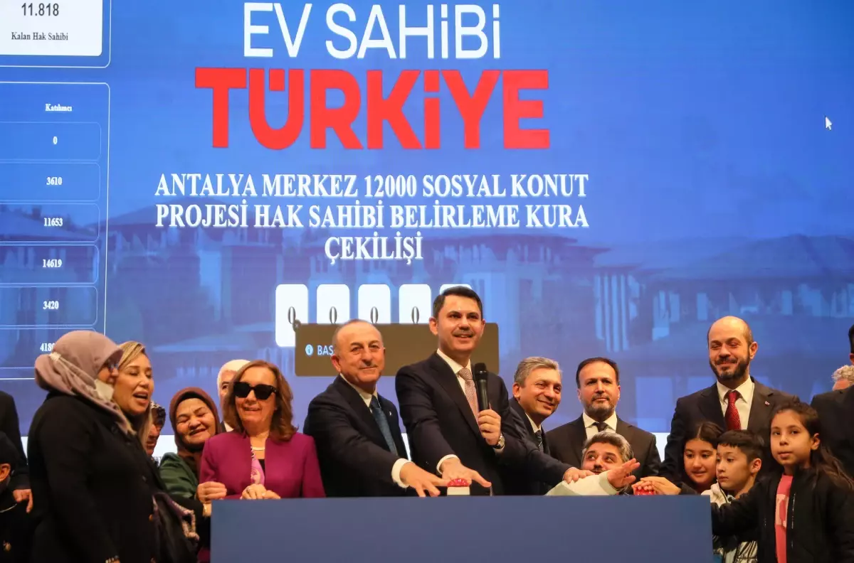 Bakan Kurum: Sosyal Konut projemizin ilk evlerini Mart 2027'de teslim edeceğiz