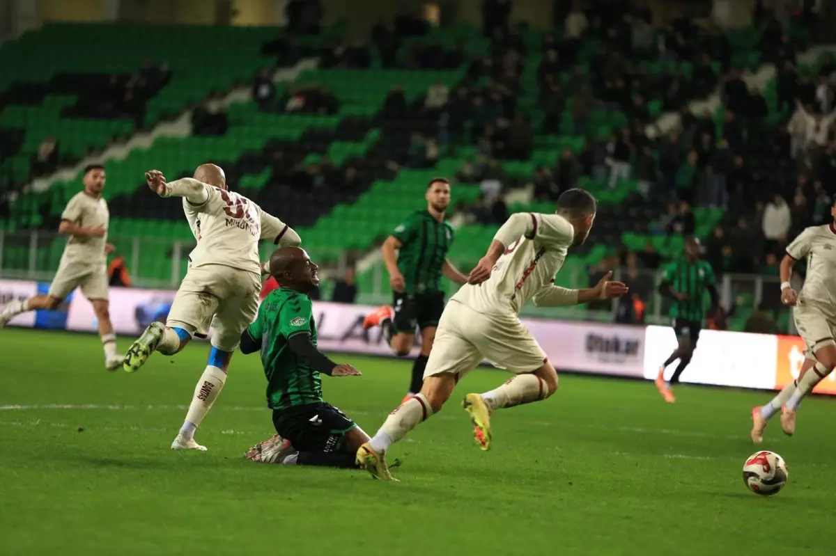 Sakaryaspor Bandırmaspor'u 1-1 ile berabere bıraktı