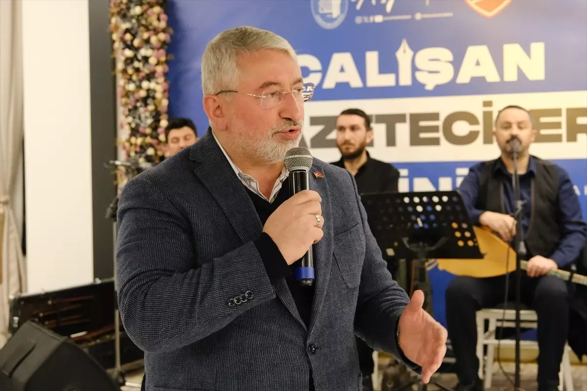 Çorum Belediye Başkanı Aşgın, gazetecilerle buluştu