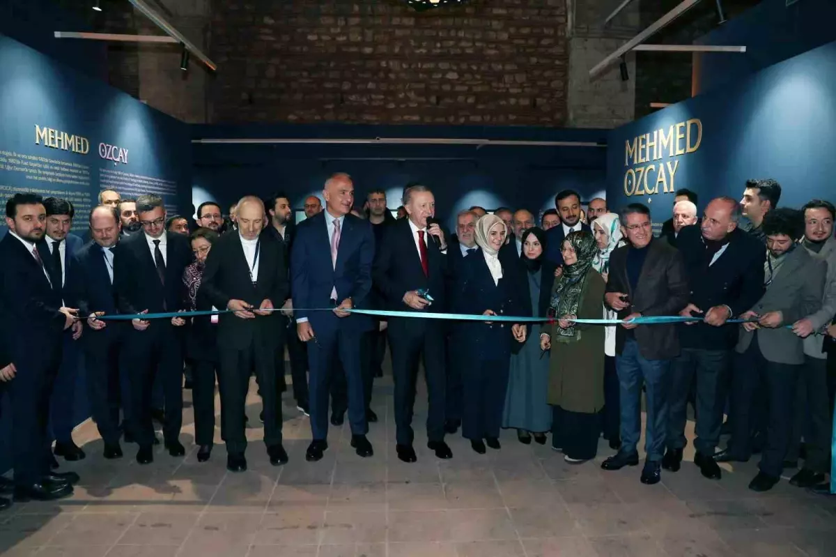 Erdoğan, İslam Eserleri Sergisi'ni Açtı